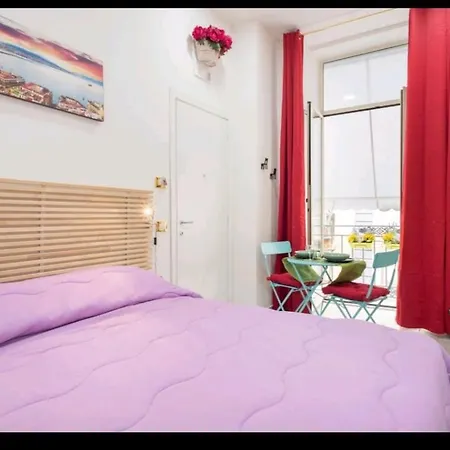 Apartment Flower Power *