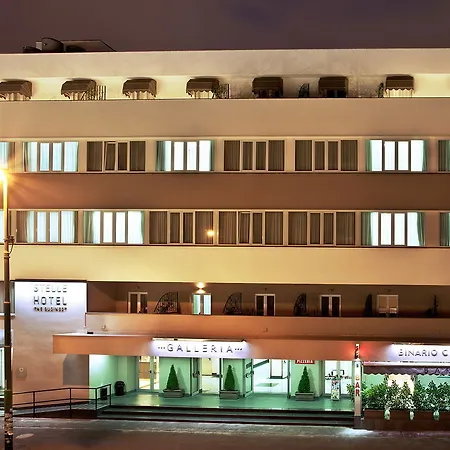 Stelle The Businest 4*