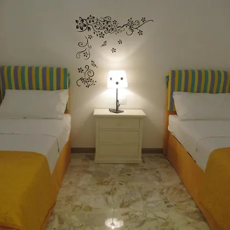 La Casa Tra I Musei Apartment Naples