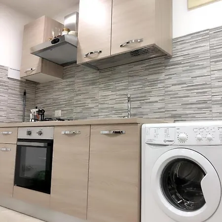 Graphite House Apartment *