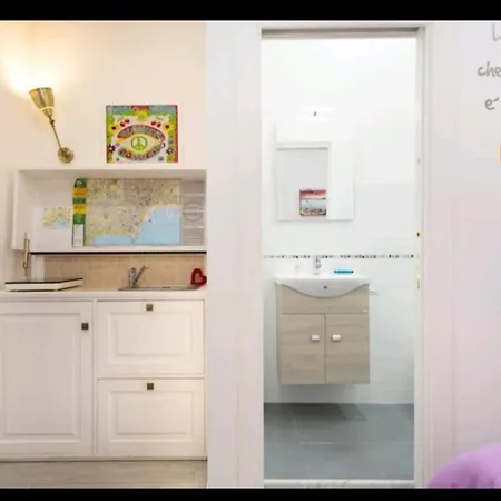 Flower Power Apartment *