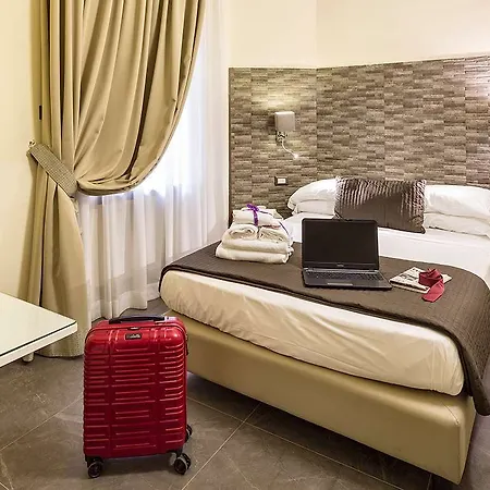 Hotel Art Piazza Carita' 4*