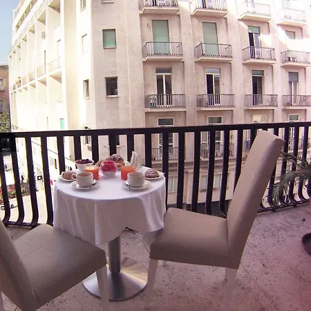 Art Piazza Carita' Hotel 4*