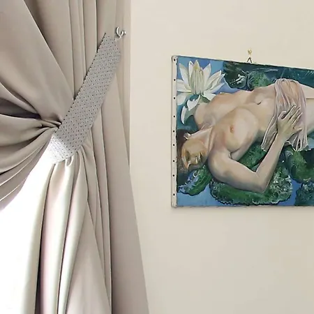 Hotel Art Piazza Carita'