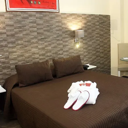 Art Piazza Carita' Hotel Neapol
