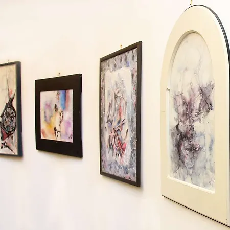 Hotel Art Piazza Carita' 4*