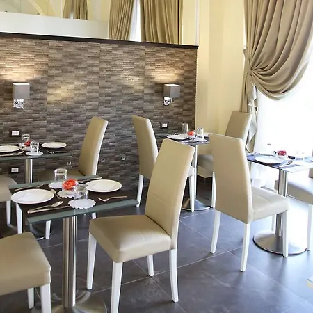 Art Piazza Carita' Hotel 4*