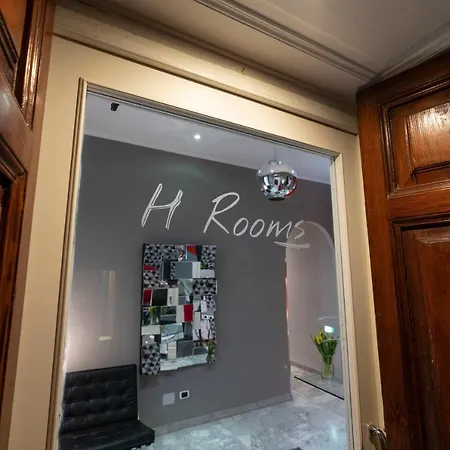 H Boutique Naples
