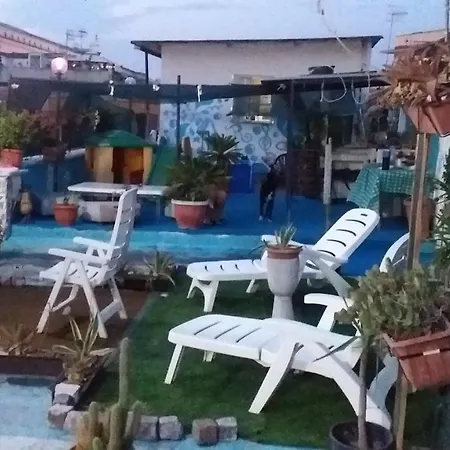 Rarisa Centro * Naples