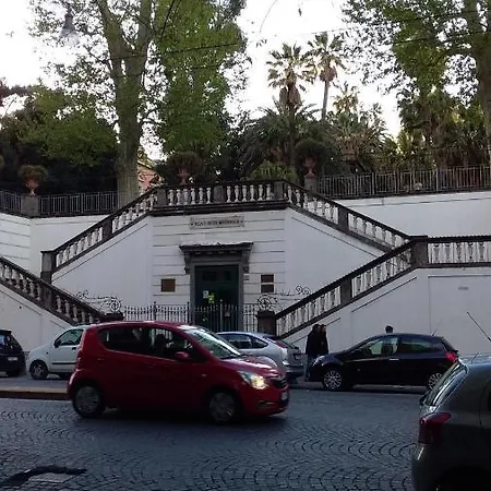 Rarisa Centro Naples