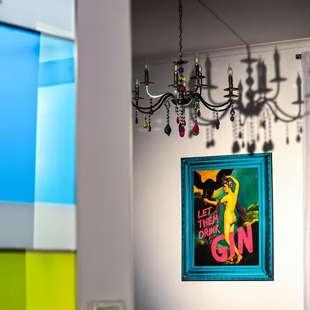 Apartment Ferdinando Arthouse Oversized Modern - By Gocce Team Naples