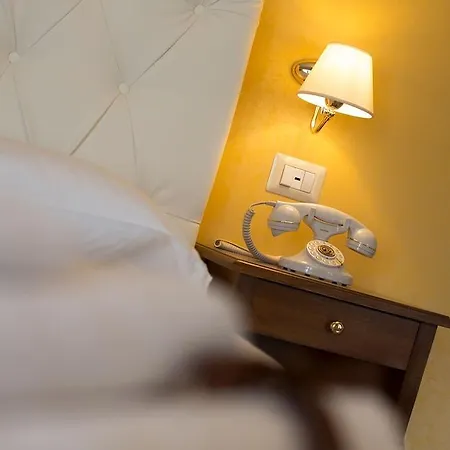 Hotel Neapolitantrips