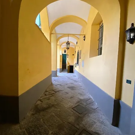 Via Cappella Vecchia 24 - Giù *