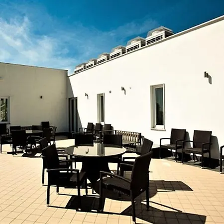 Stelle The Businest Neapol