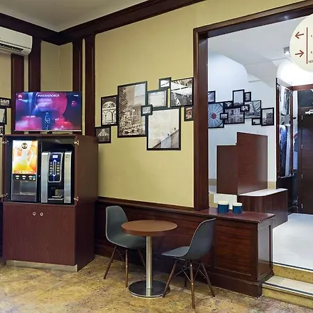 B&B Hotel Napoli 3* Nápoles