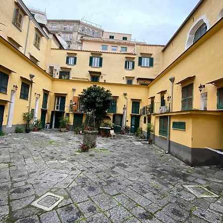 Via Cappella Vecchia 24 - Giù Appartamento *