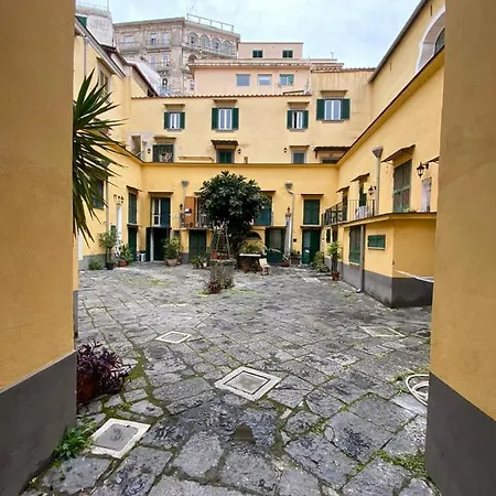 Via Cappella Vecchia 24 - Giù Appartamento Napoli