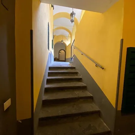 Appartamento Via Cappella Vecchia 24 - Giù Napoli