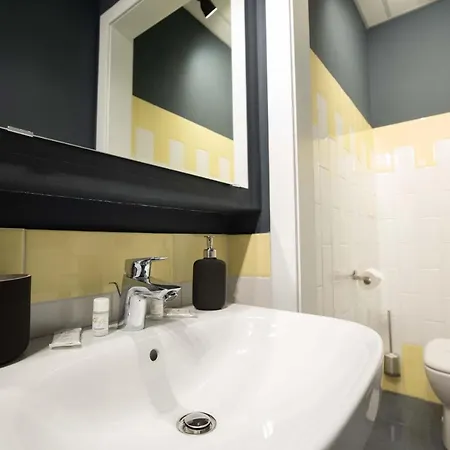 Apartment Il Giardinetto A Colori By Dimorra Naples