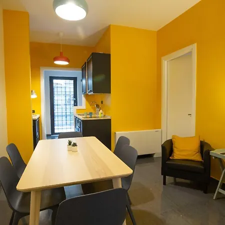 Apartment Il Giardinetto A Colori By Dimorra Naples