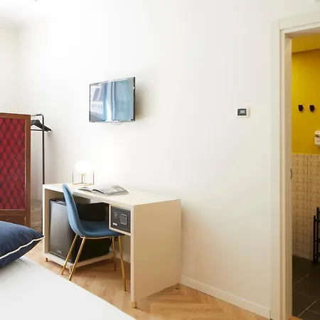 Casa Vittoria - Santa Lucia Bed & Breakfast 2*