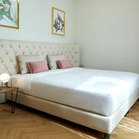 Bed & Breakfast Casa Vittoria - Santa Lucia 2*