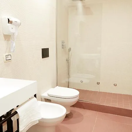 Casa Vittoria - Santa Lucia نابولي