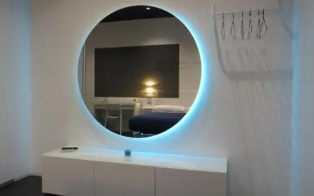 Skyhouse Beverello 3* Nápoles