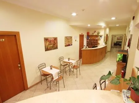 Hotel Zara 2*