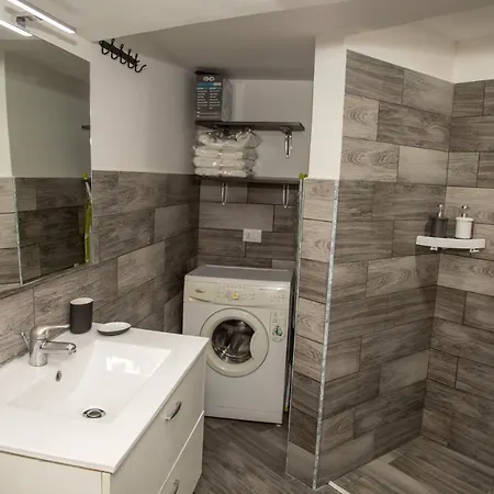 Donna Carmen Apartment *
