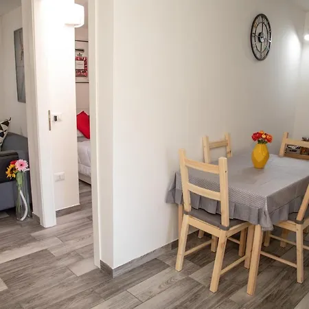 Donna Carmen Apartment