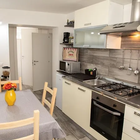 Apartment Donna Carmen Naples