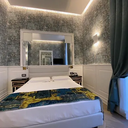 Relais Piazza Vittoria Bed & Breakfast Napels