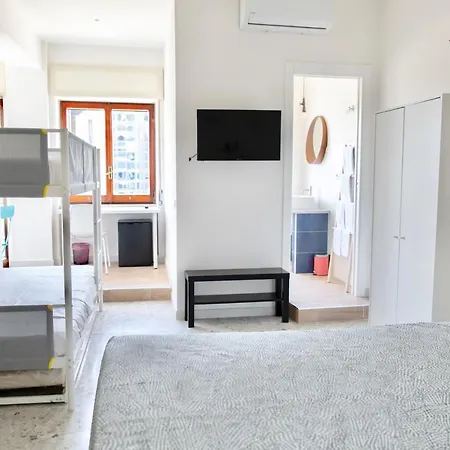 Allyoucantrip - Porto Guest house