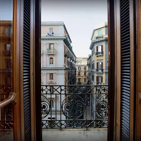 Atmosfere Del Centro Storico Неаполь