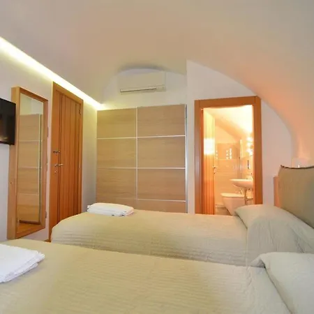 La Strada Parlata 2* Napels