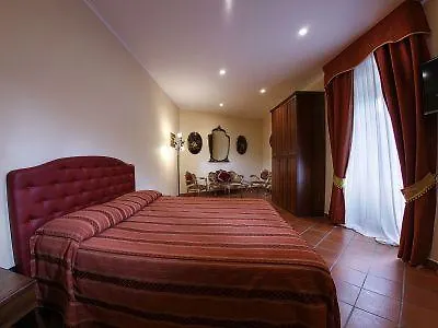 호텔 Grand Capodimonte 4*