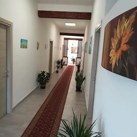 Casa Le Ali - Fraternita E Spiritualita Nel Cuore Di Bed & Breakfast
