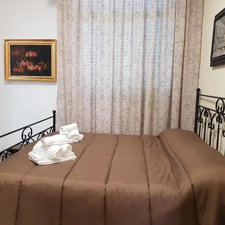 Casa Le Ali - Fraternita E Spiritualita Nel Cuore Di Naples