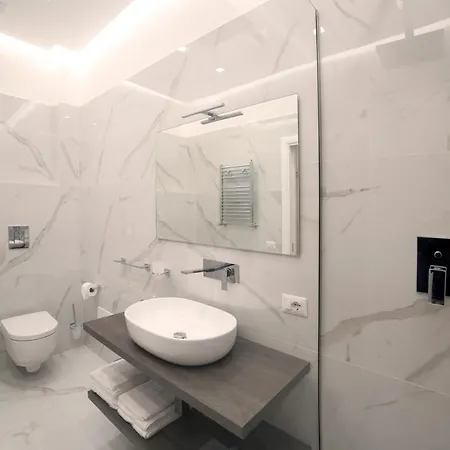 Bed & Breakfast Sant'elmo Con Parcheggio Interno Naples