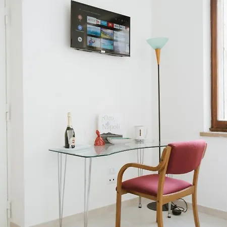 Apartament Al Centro Di Neapol