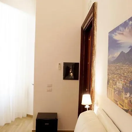 Гостевой дом Residenza San Gennaro Неаполь
