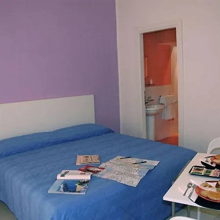 فندق مبيت وإفطار داي ديكوماني 3*