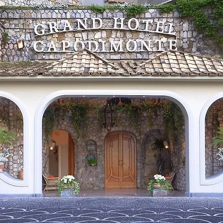 Grand Capodimonte 호텔