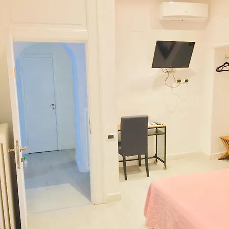 Frühstückspension Neapolis Bellini 2*