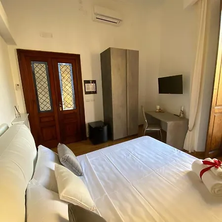 Residenza San Gennaro 2*
