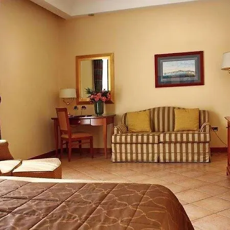 Le Cheminée Business 4*