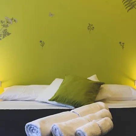 Nana Guest Guest house *
