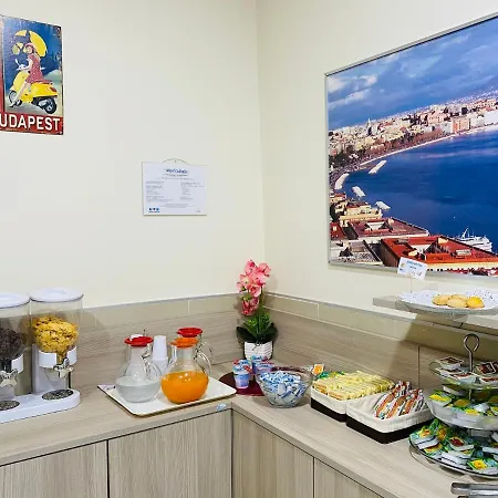 Hotel Colombo 3*