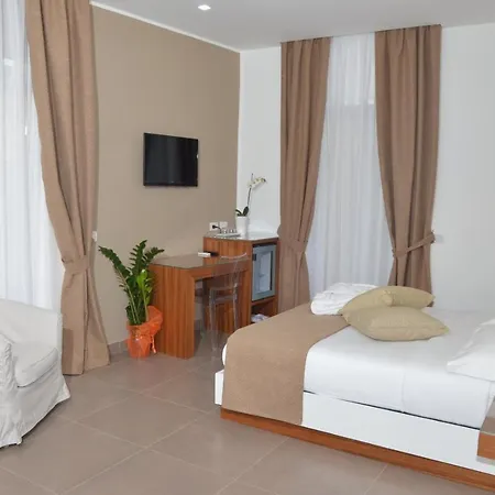 La Movida 3* Naples